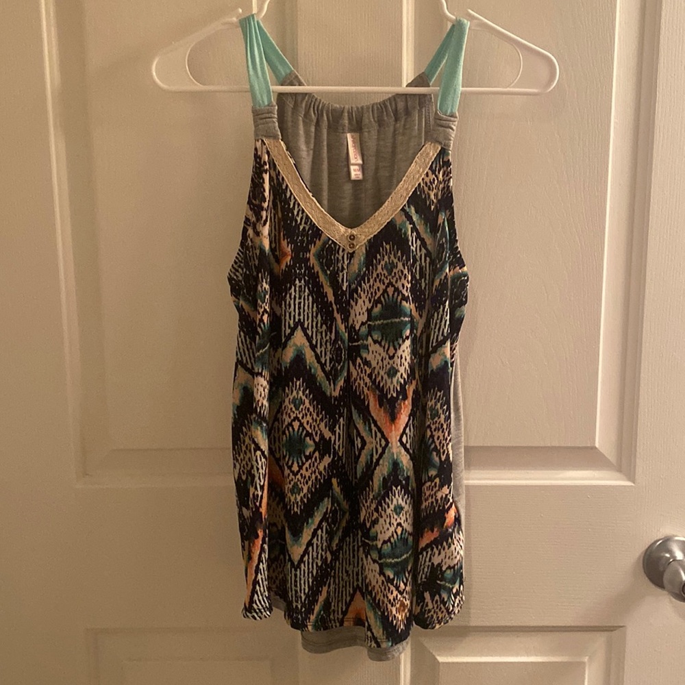 Xhilaration tank top